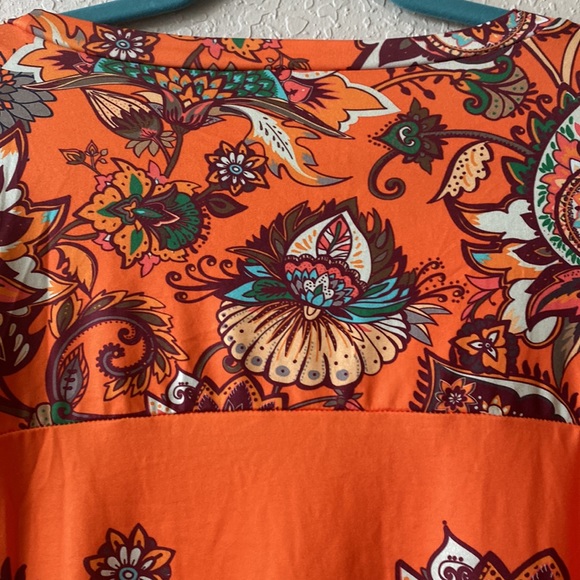 NWOT Orange Floral Scoop Neck Top - Picture 6 of 10